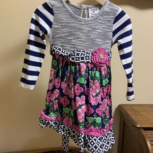 Girls Dress size 4 like new